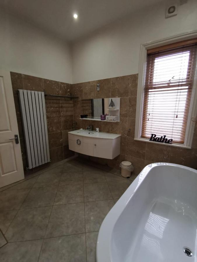 Vale House Bed & Breakfast Southport Eksteriør bilde